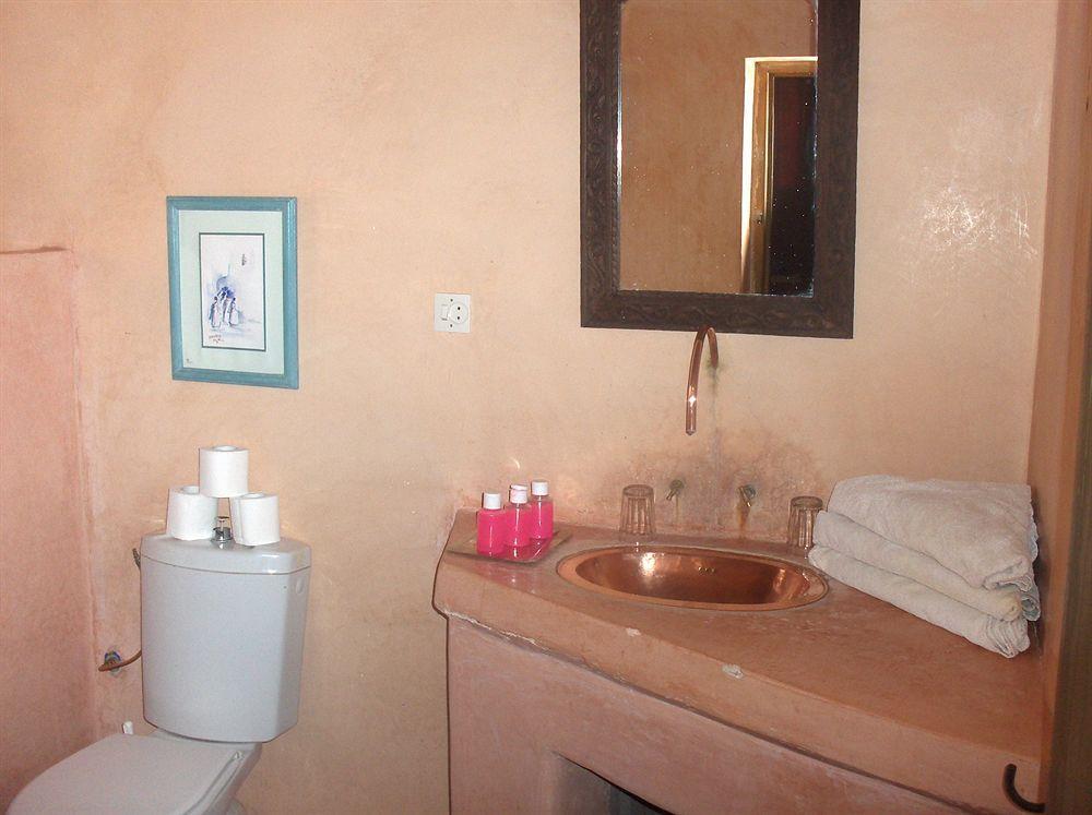 Kasbah Du Peintre Bed & Breakfast Аит Бен Хаду Екстериор снимка