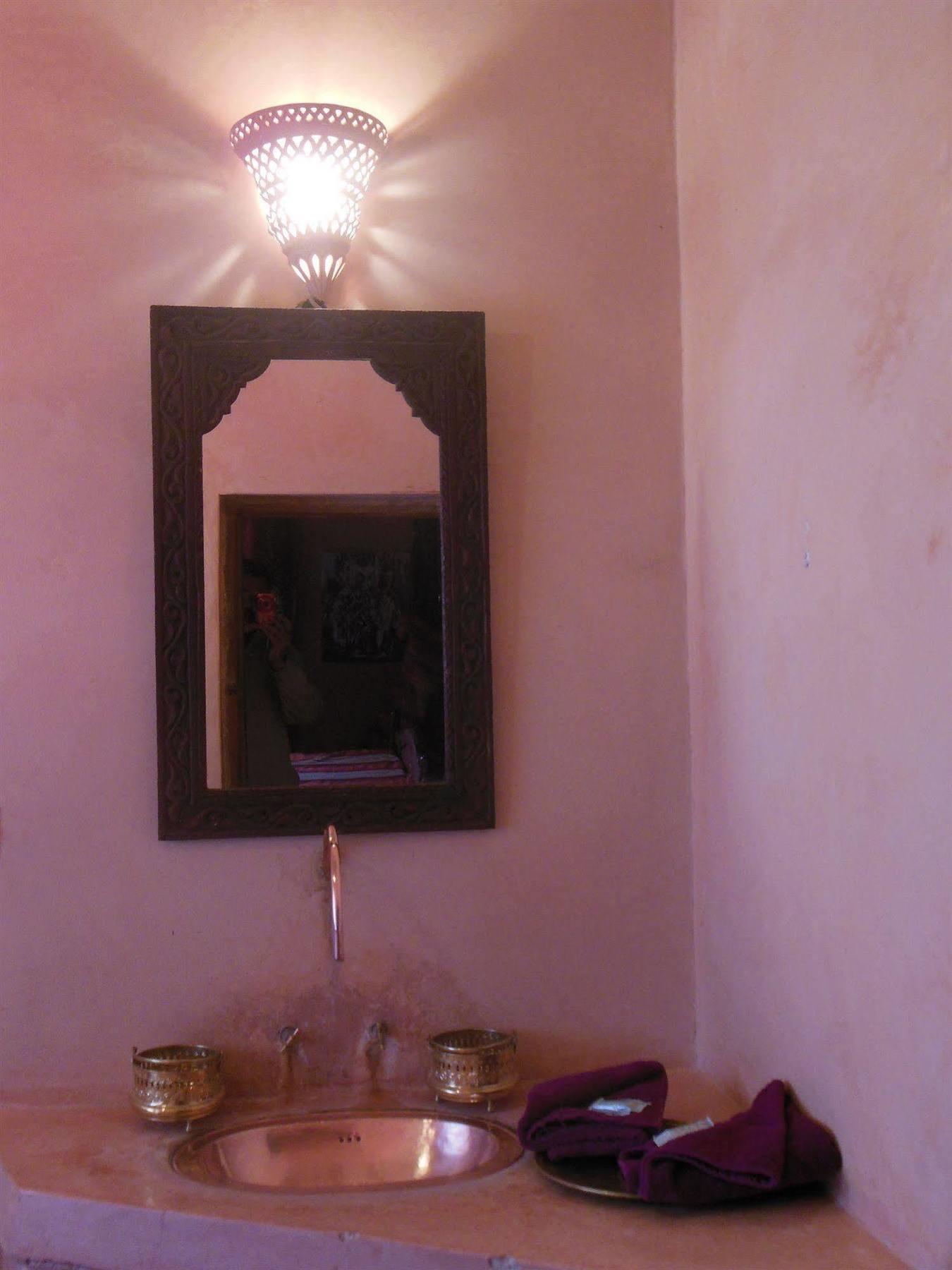 Kasbah Du Peintre Bed & Breakfast Аит Бен Хаду Екстериор снимка