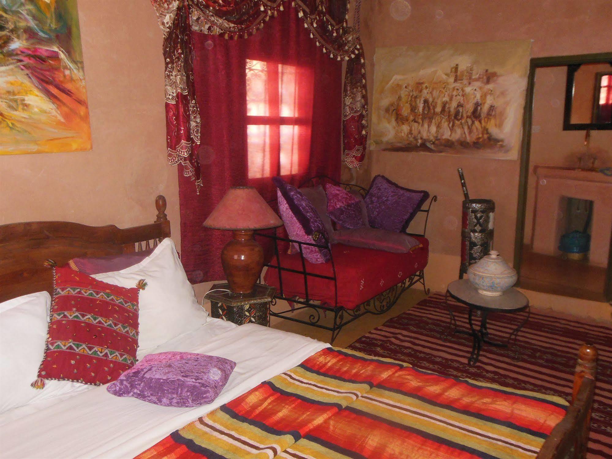 Kasbah Du Peintre Bed & Breakfast Аит Бен Хаду Екстериор снимка