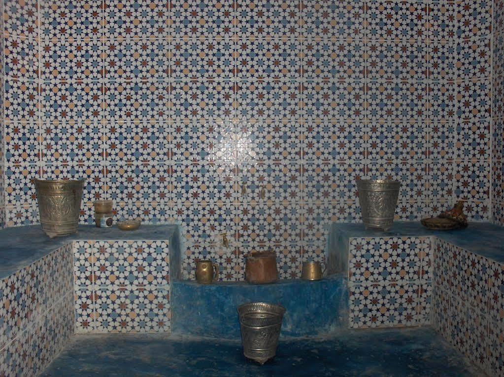 Kasbah Du Peintre Bed & Breakfast Аит Бен Хаду Екстериор снимка