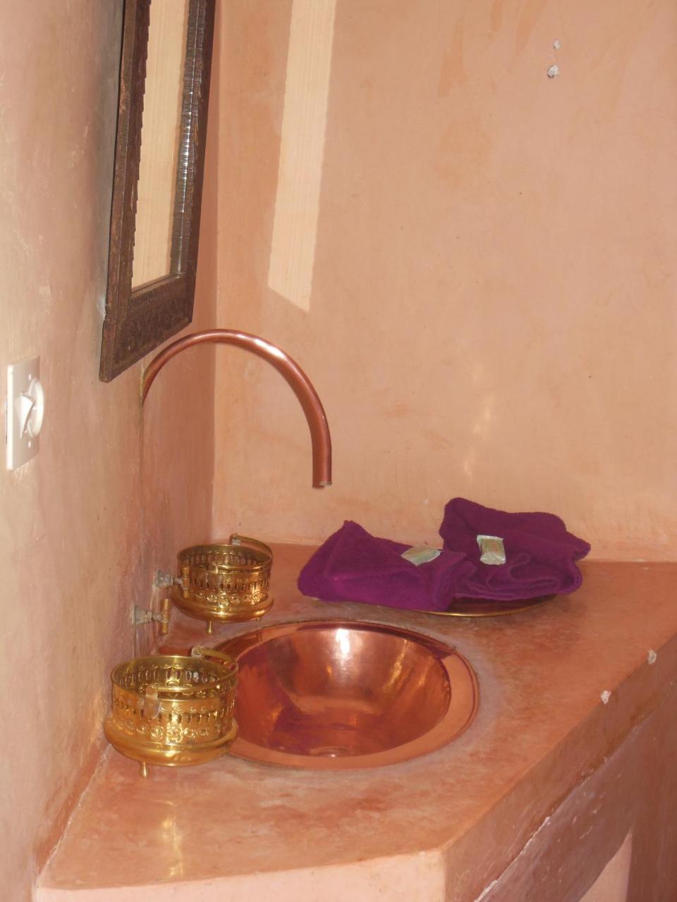 Kasbah Du Peintre Bed & Breakfast Аит Бен Хаду Екстериор снимка